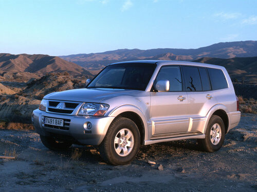 Коврики текстильные "Комфорт" для Mitsubishi Pajero III (suv / V70 (5 дв.)) 2003 - 2006, черные, 3шт.